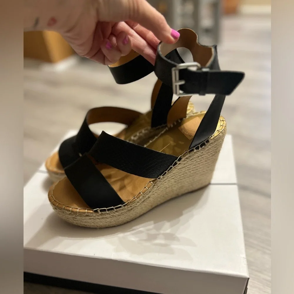 Dolce Vita Shayla Espadrille Wedge size 8